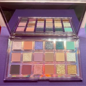 HUDA Beauty, Mercury Retrograde eye shadow palette. 18 shades. NEW